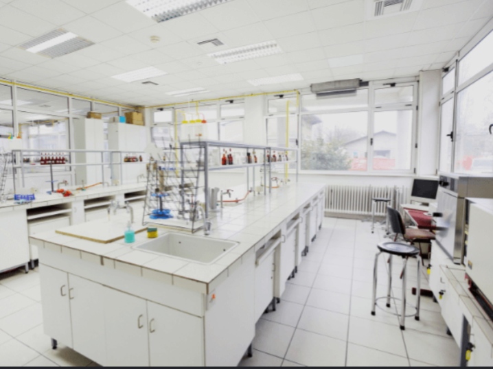 Ruang Laboratorium IPA